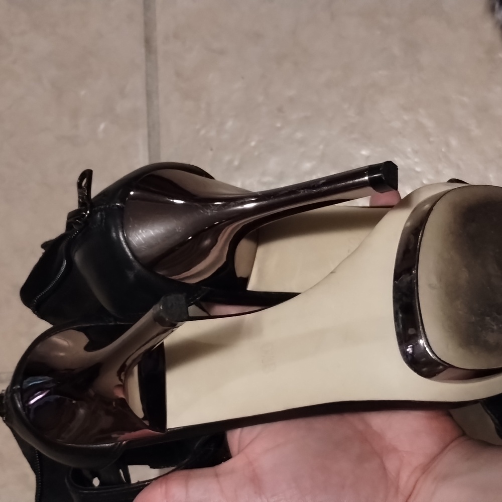 Bcbg max azria black heels - Picture 7 of 13